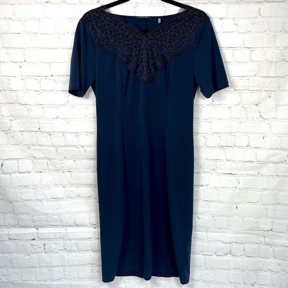T Tahari Dark Blue Short Sleeve Dress With Lace V- Neck Size 8